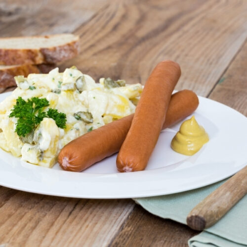 Würstchen mit Kartoffelsalat